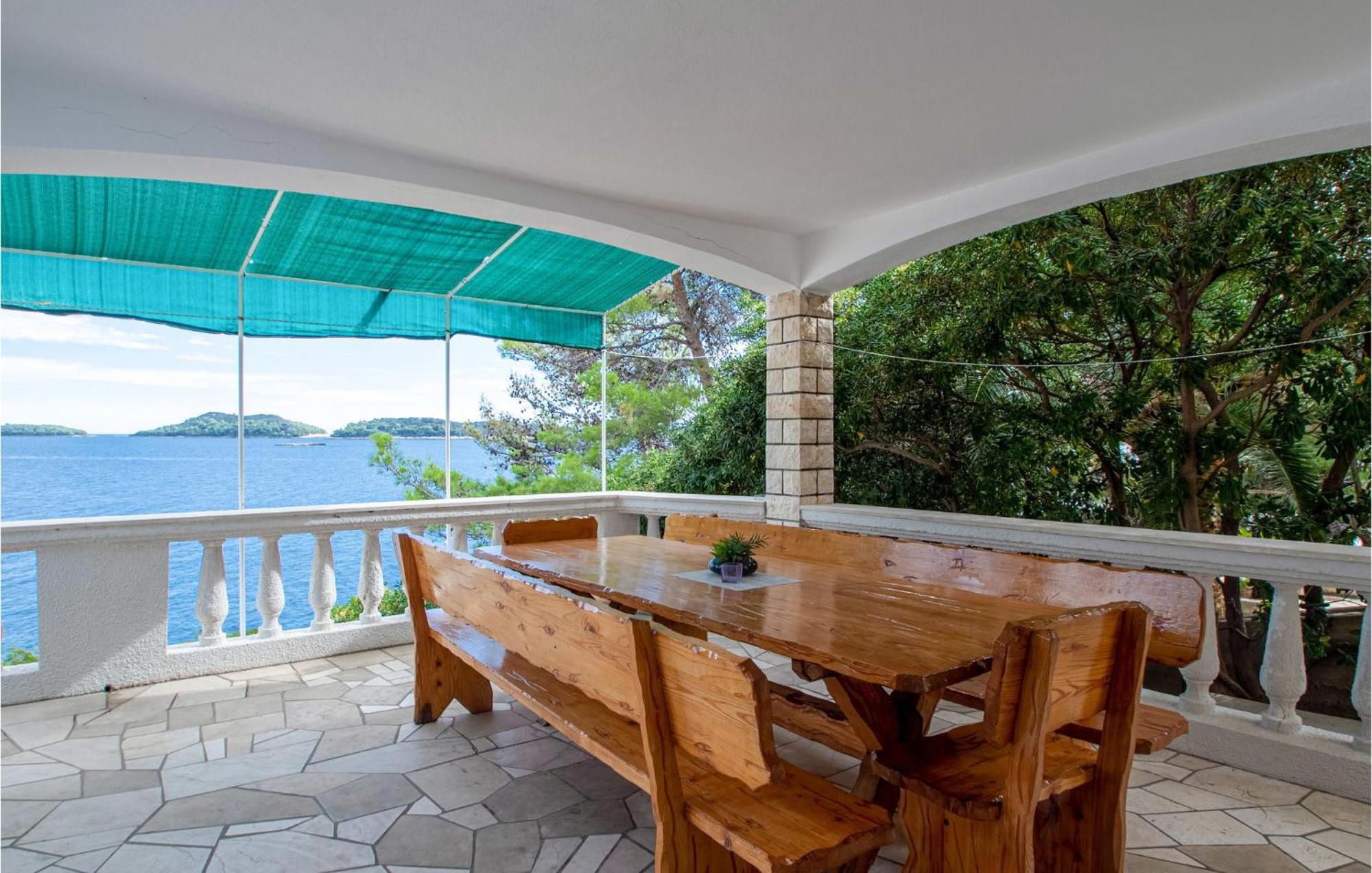 Beautiful Home In Prizba With Kitchen 外观 照片